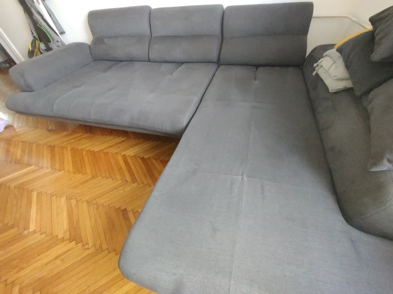 Popravka garniture Beograd – ugao sofa popravka